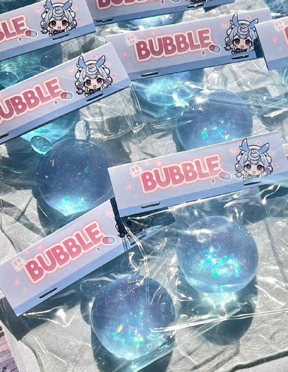 原神[超话]  原神瑞幸快闪捏捏实物  