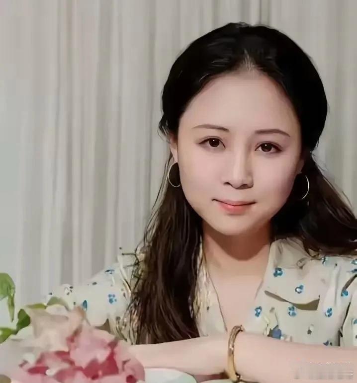 果然是为了钱！琼瑶和继子继女关系决裂的原因找到了，她不想再当平鑫涛子女的摇钱树，