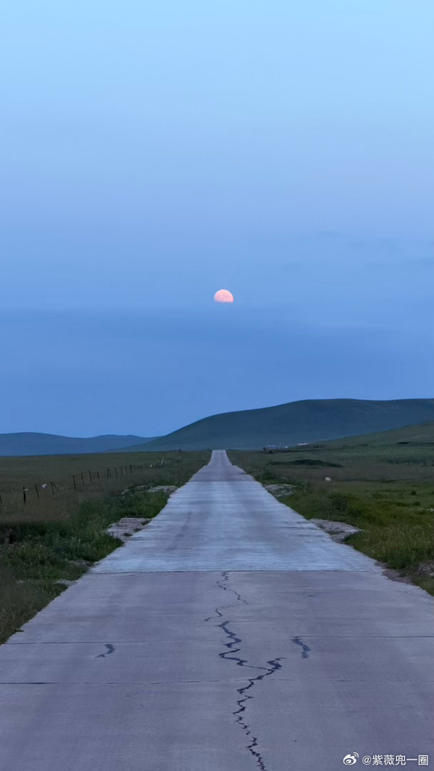 TO THE MOON 呼伦贝尔·呼伦贝尔大草原