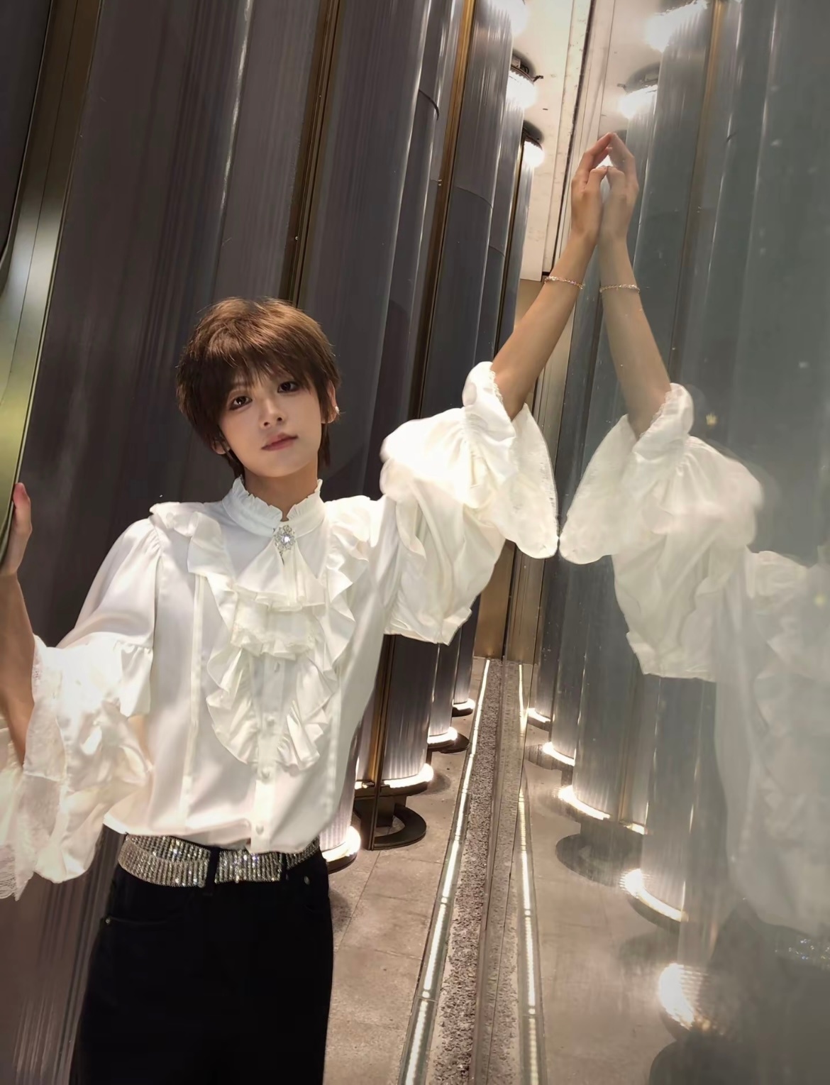 我爱播好美萌。。何时回归直播说实话正经打扮一下 就是完美小受受呀
