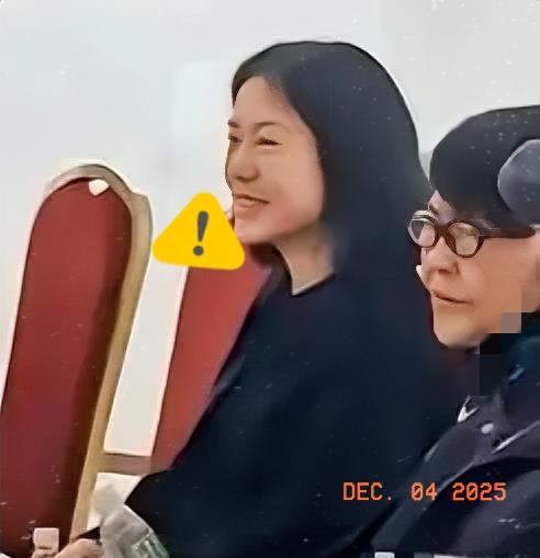 情绪止跌了，开盘没给机会跑，这会不要再去割肉，已经漏出了止跌的苗头了！
如果早上