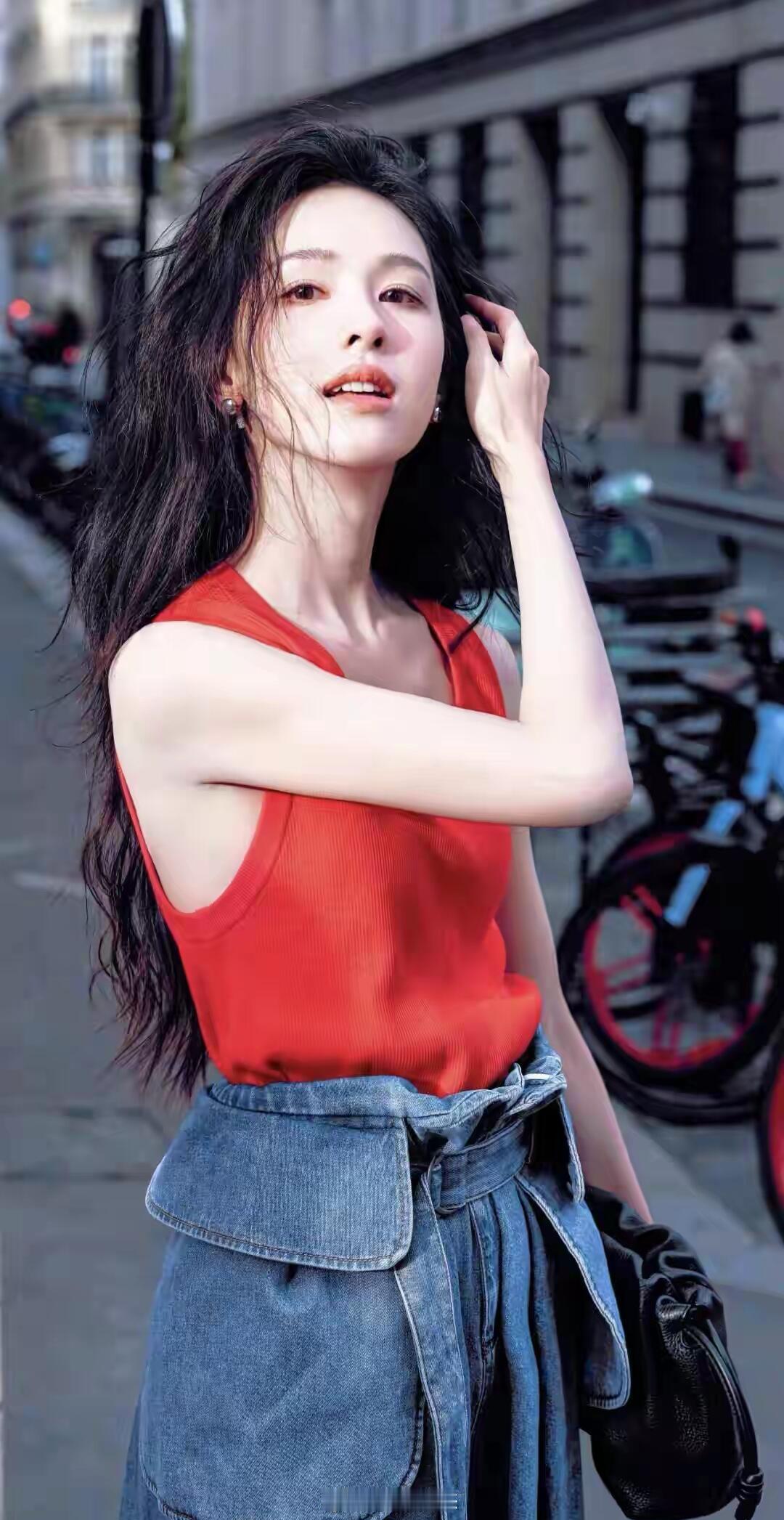 陈都灵，慵懒风依然美丽动人！ ​​​