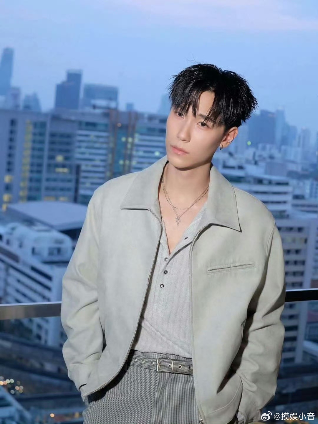 救命太方便微博能买见面会礼包了！再也不用四处蹲信息，超话一键跳转公售页面，体验拉