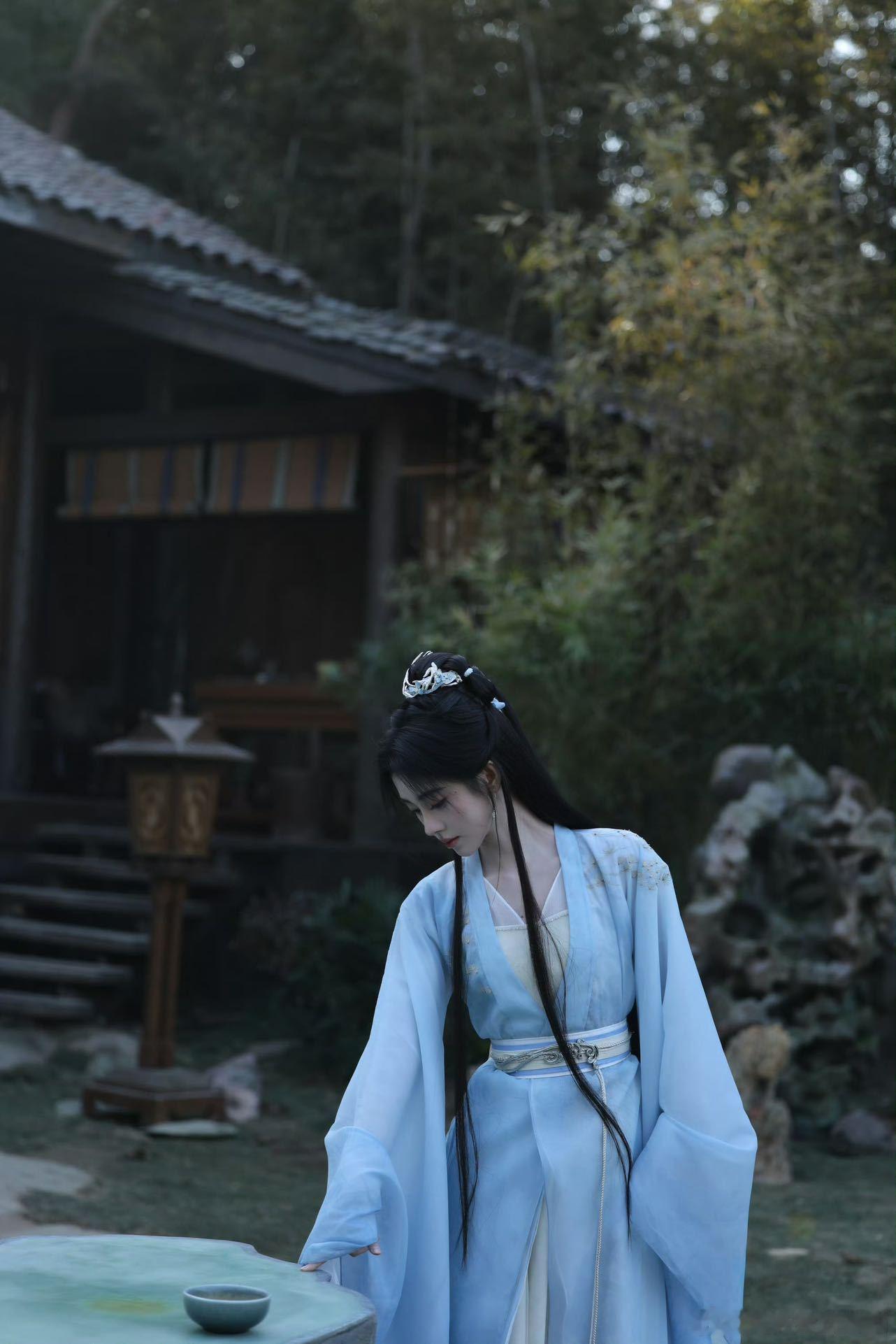 德塔文夸鞠婧祎千香热度超预期 德塔文专门撰文肯定《千香》播出表现，打破积压剧难出