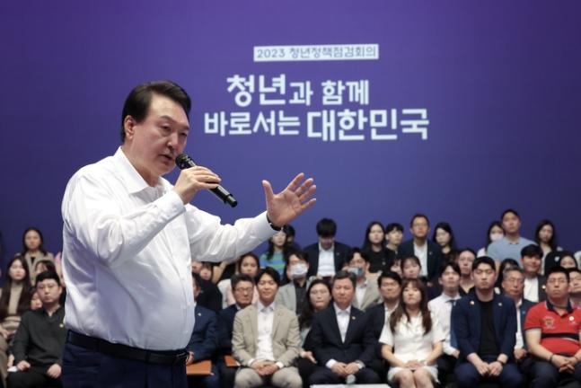 【韩国总统尹锡悦将访问立陶宛和波兰并参与北约峰会】

韩国总统尹锡悦为出席在立陶