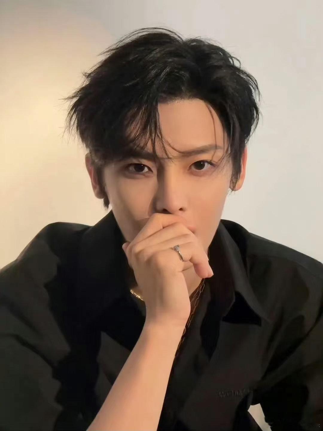 侯明昊巡回演唱会官宣开票侯明昊期待已久的侯明昊巡回演唱会正式官宣开票，太期待侯明