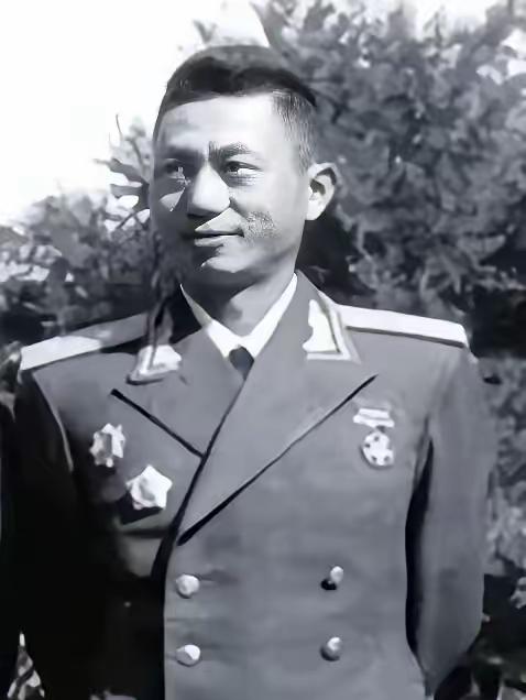 1990年11月，99岁母亲在台北荣民总医院病危，弥留之际唯一心愿：见儿子最后一