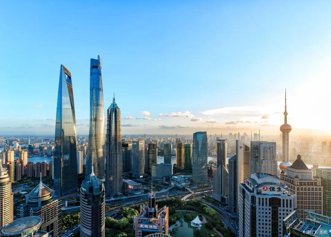 楼市深度调整：7月数据暴跌引发市场未来猜想!
原工行现券商  资本市场资深人士 