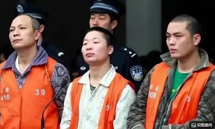 我什么都配合，只求你们放过我，孩子不能没妈……”并非影视剧的剧本桥段，而是201