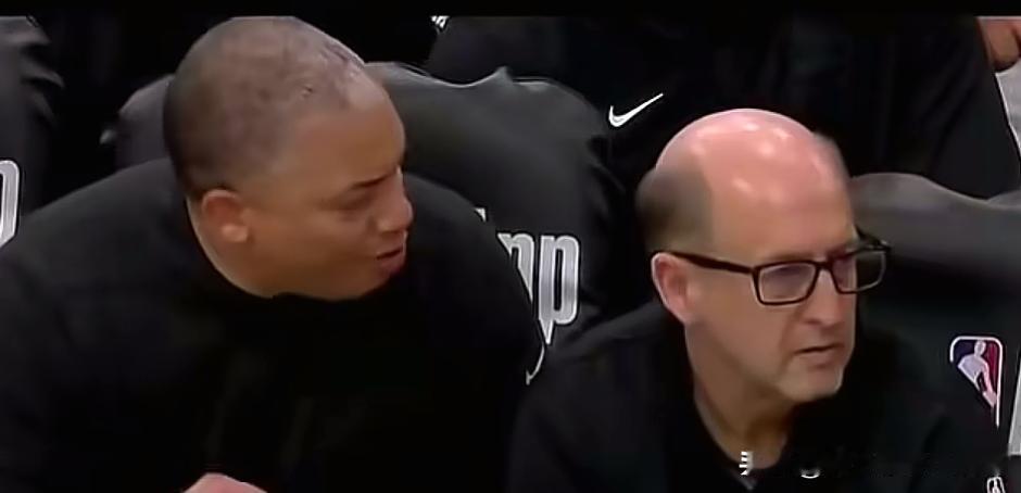 下一个要走的会不会就是范甘迪
相信球迷也经常看到范甘迪对卢指导的一些战术安排和临