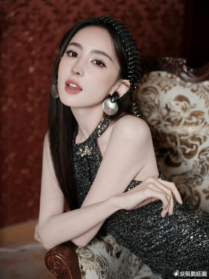 古力娜扎旗袍装  ​​​