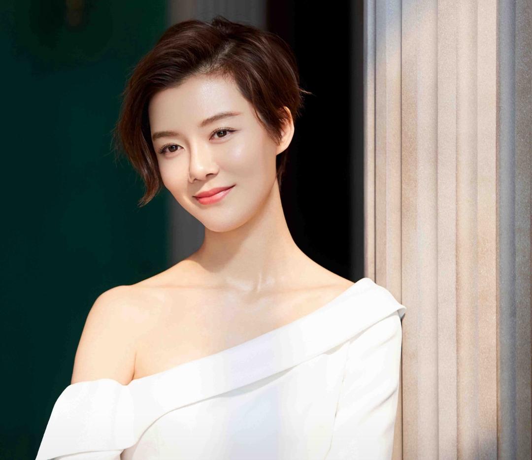 离婚14年后，演员车晓现状曝光：一人住北京大别墅，43岁单身未育娱乐 明星