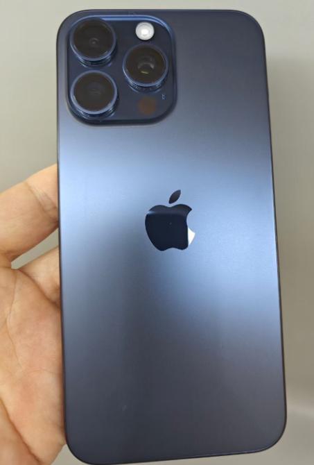 很不理解，为什么有人觉得，花1万多买一台iPhone 15 PM很正常？
上网上