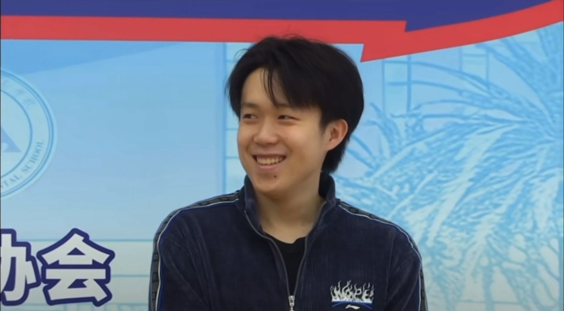 莎头 海口进校园活动🤲🏻 网页链接打球网页链接👧🏻颠球网页链接采访网页链