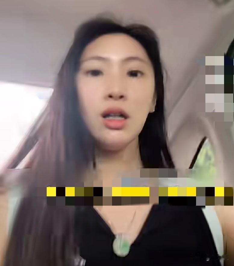 近日，一姑娘独自乘坐网约车，高速上，网约车司机突然说他开不了车了，问姑娘会不会开