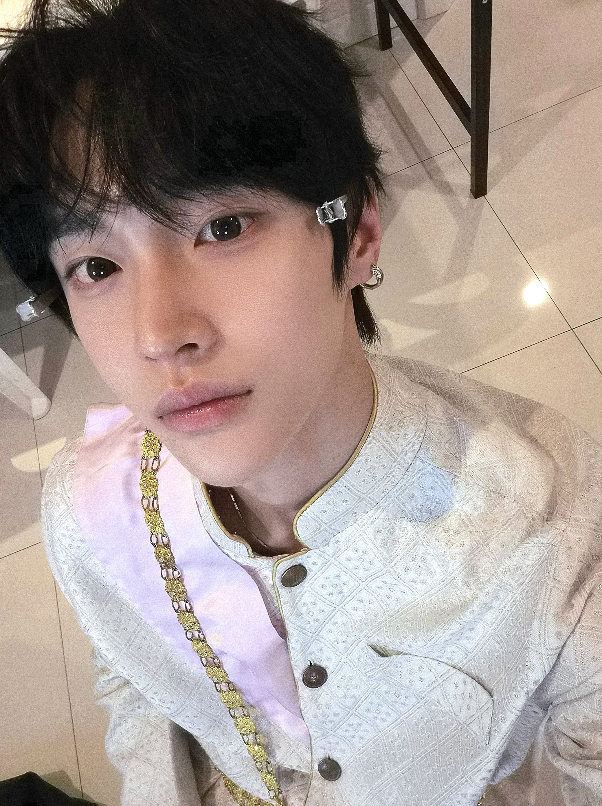 WONBIN weverse post，清纯的诱惑！ 