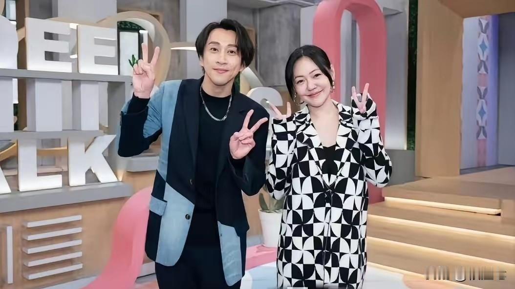 同样是工作伙伴，一起工作12年的和一起工作10年的人情世故差太远了
陈汉典和Lu