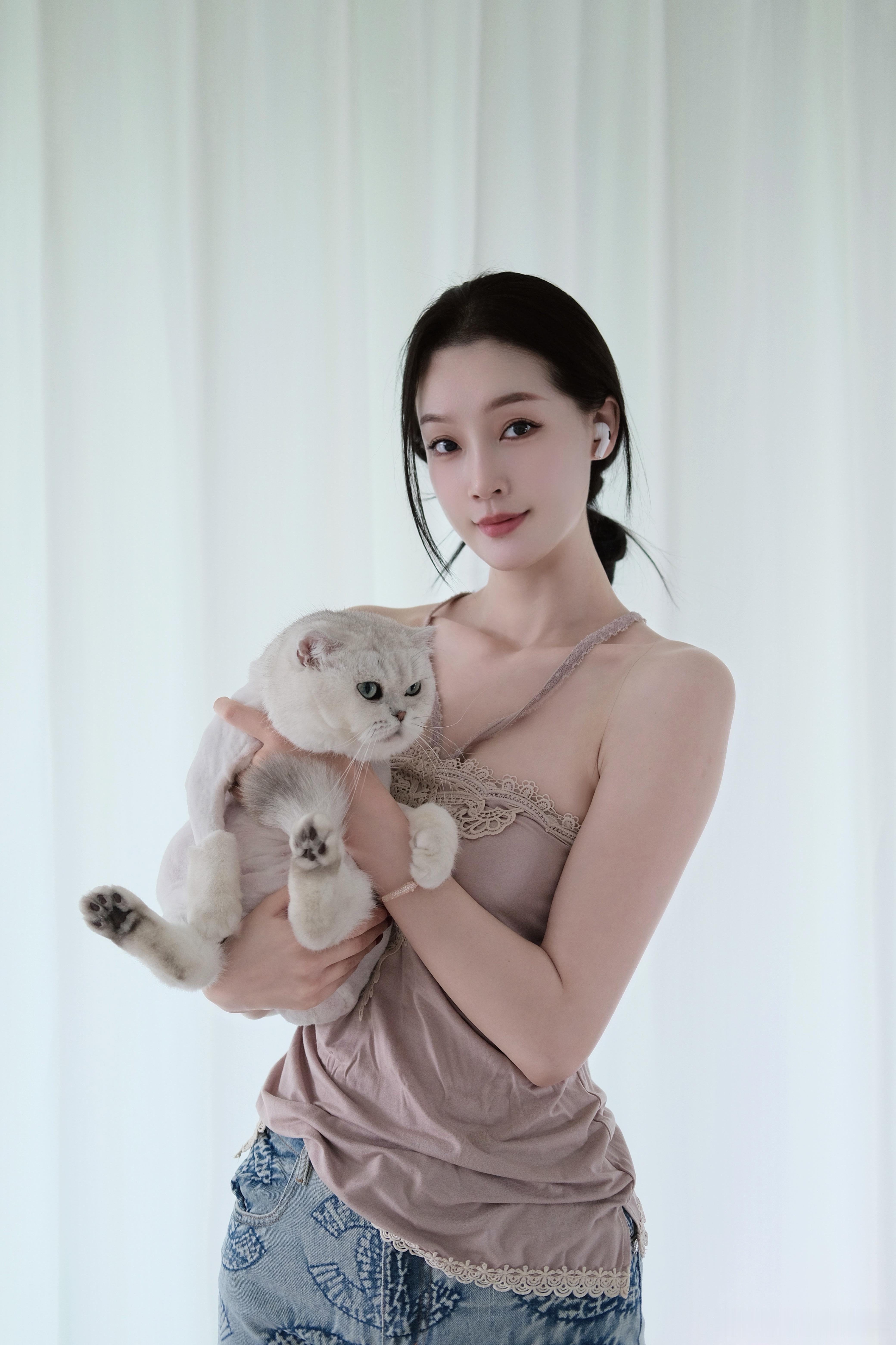 喵 我们家17已经9岁咯 