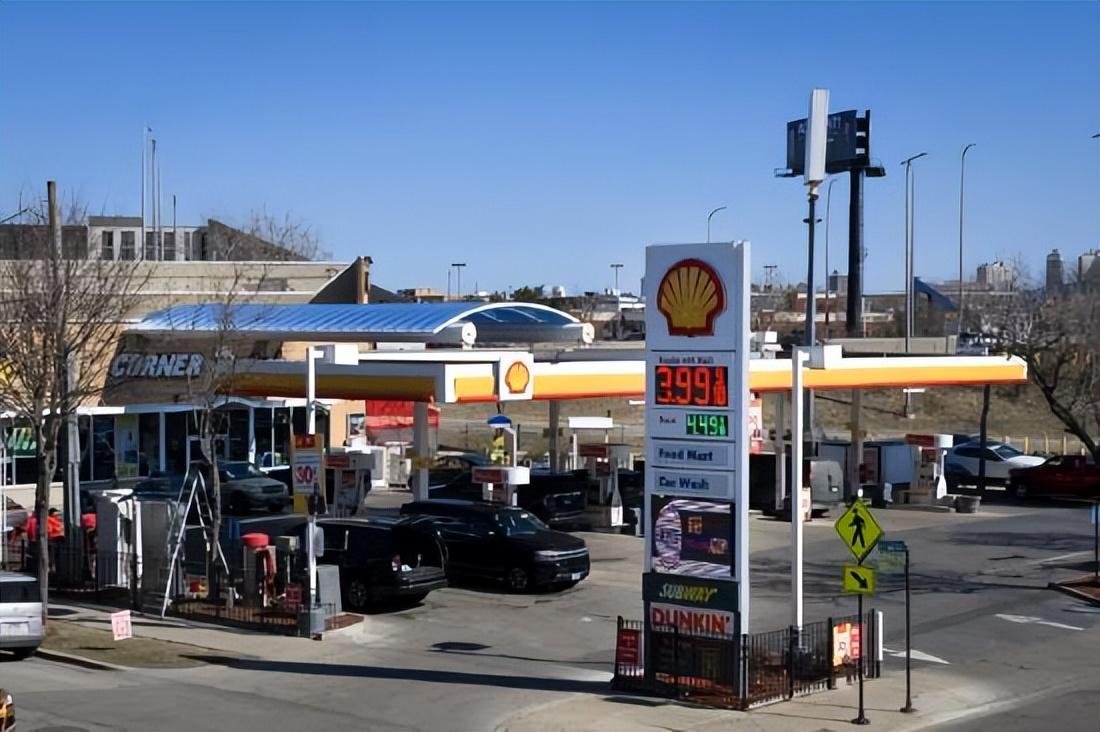 中东战火正酣时，美国一份CPI数据，直接暴露了特朗普的绝境！3月11号晚上，这份