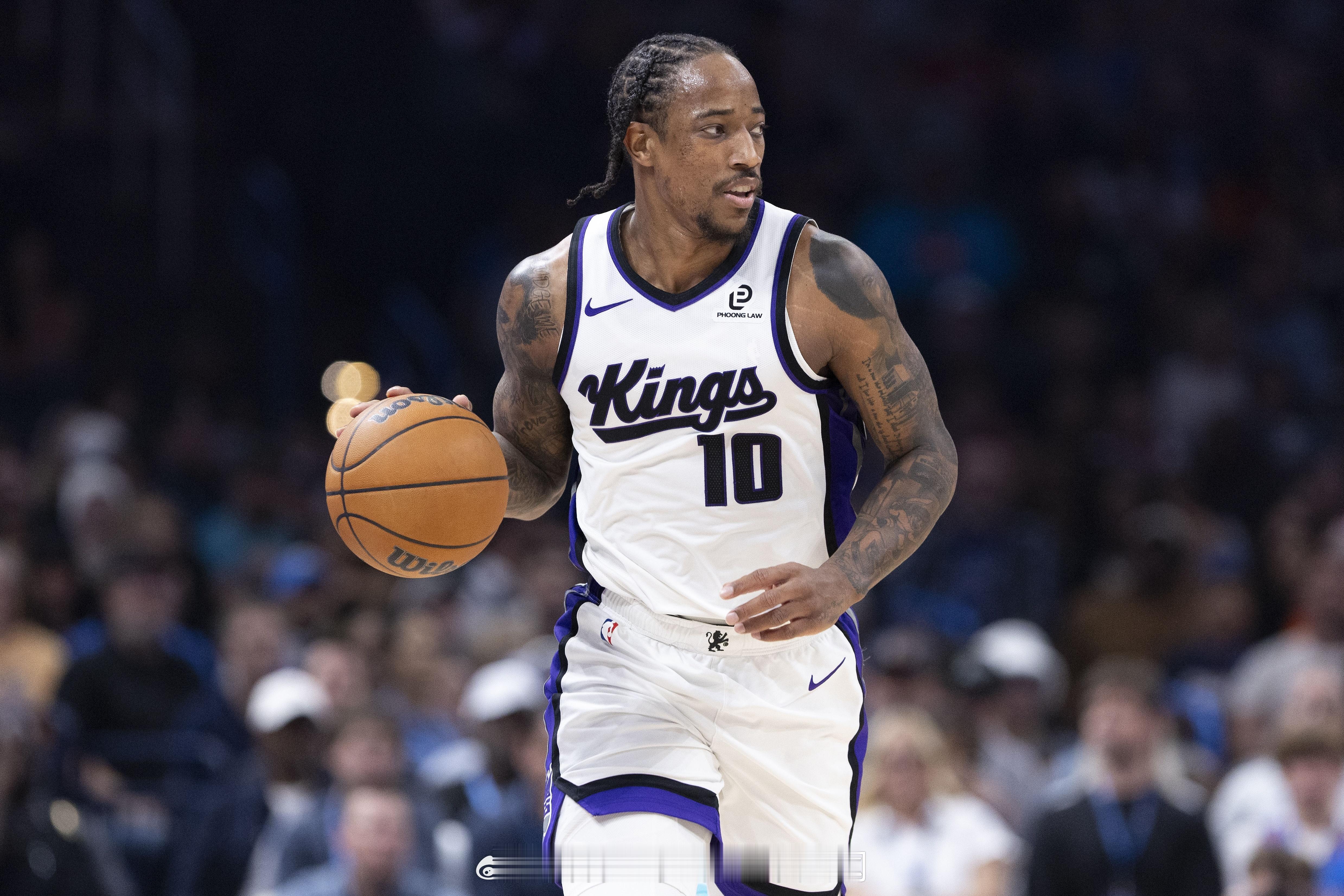 美记Brett Siegel：“德罗赞的合同基本被视为一年的租借合同，所以从现在