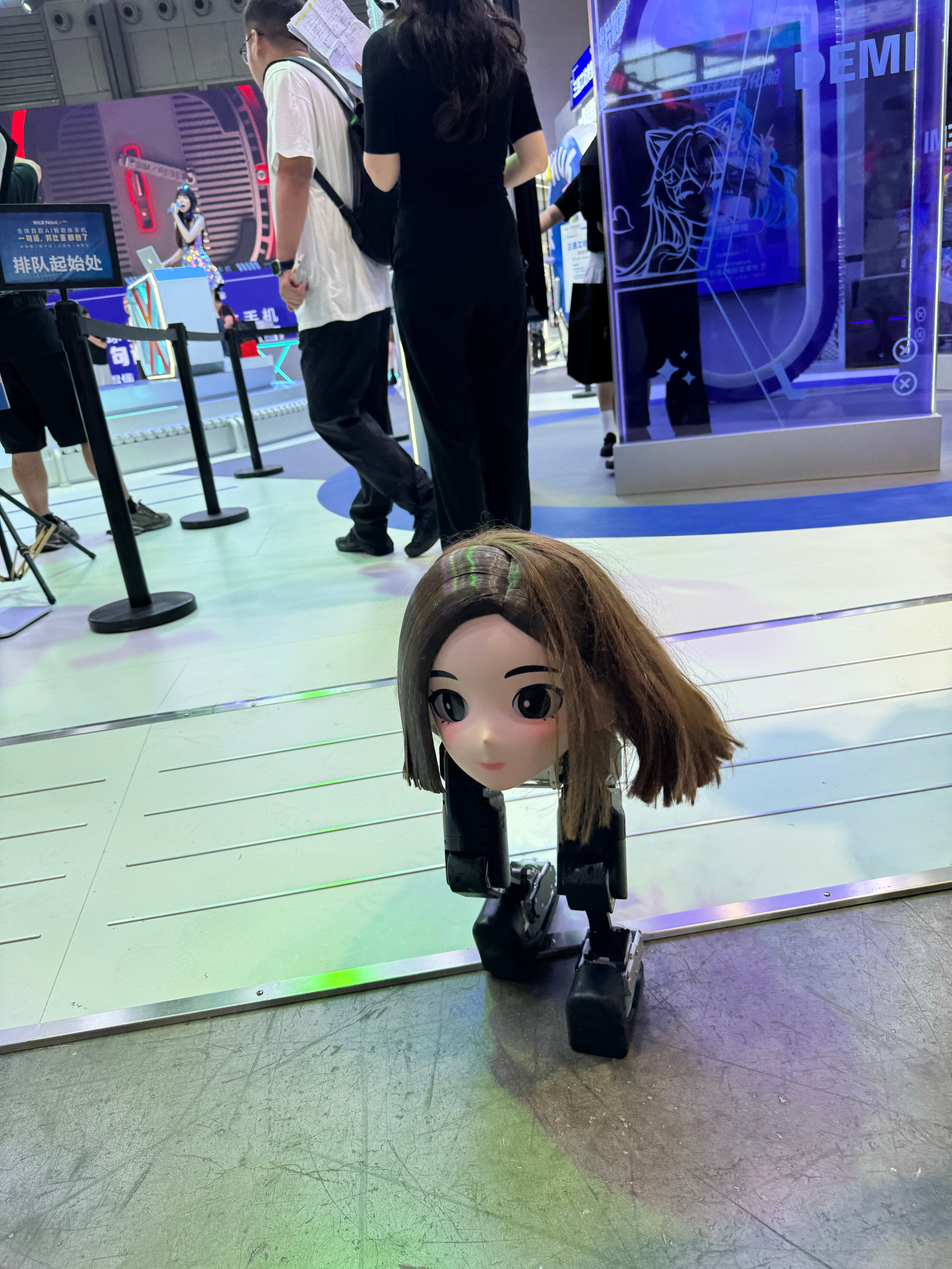 ChinaJoy哥们，怎么这么抽象的 