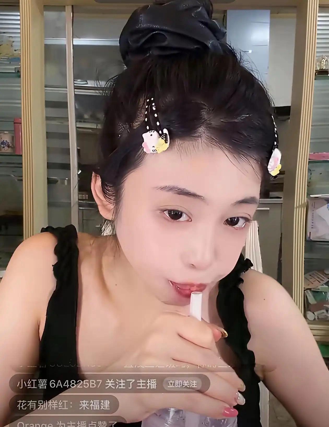 鹿晗 司晓迪还是没想到，司晓迪竟然就只是一个普通家庭的小网红，为什么能认识这么多
