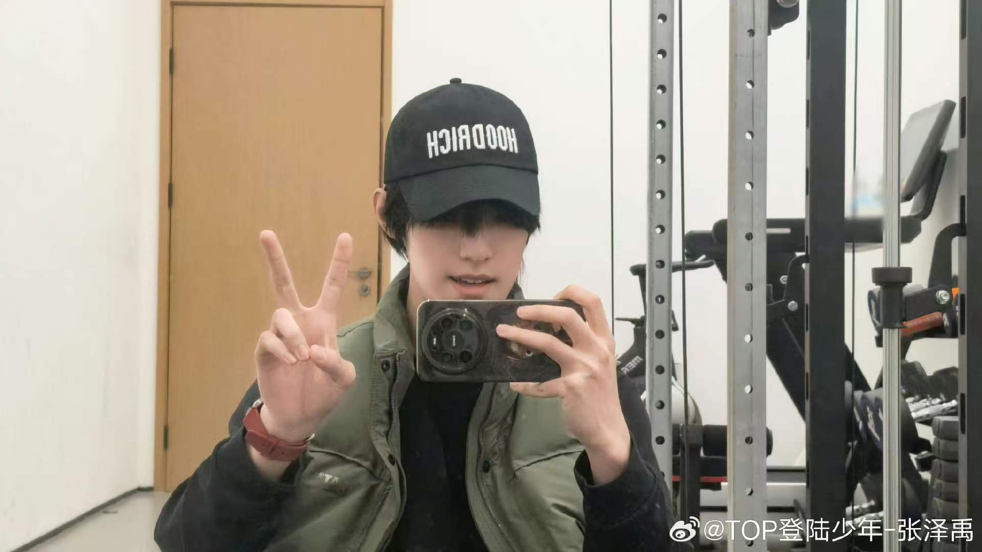 张泽禹的手机壳 张泽禹的抽象手机壳 哈哈哈哈哈哈哈 