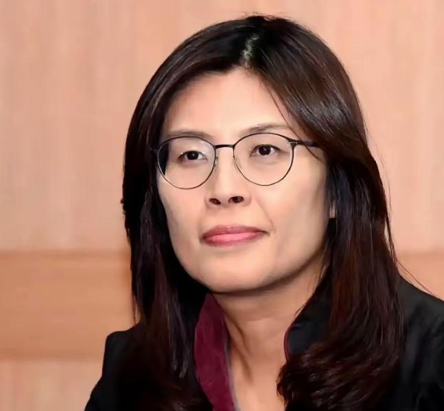 “恩人”闭门不见！顶着“美国是恩人”的说辞飞去华盛顿，国务卿没见着，总统没见着，