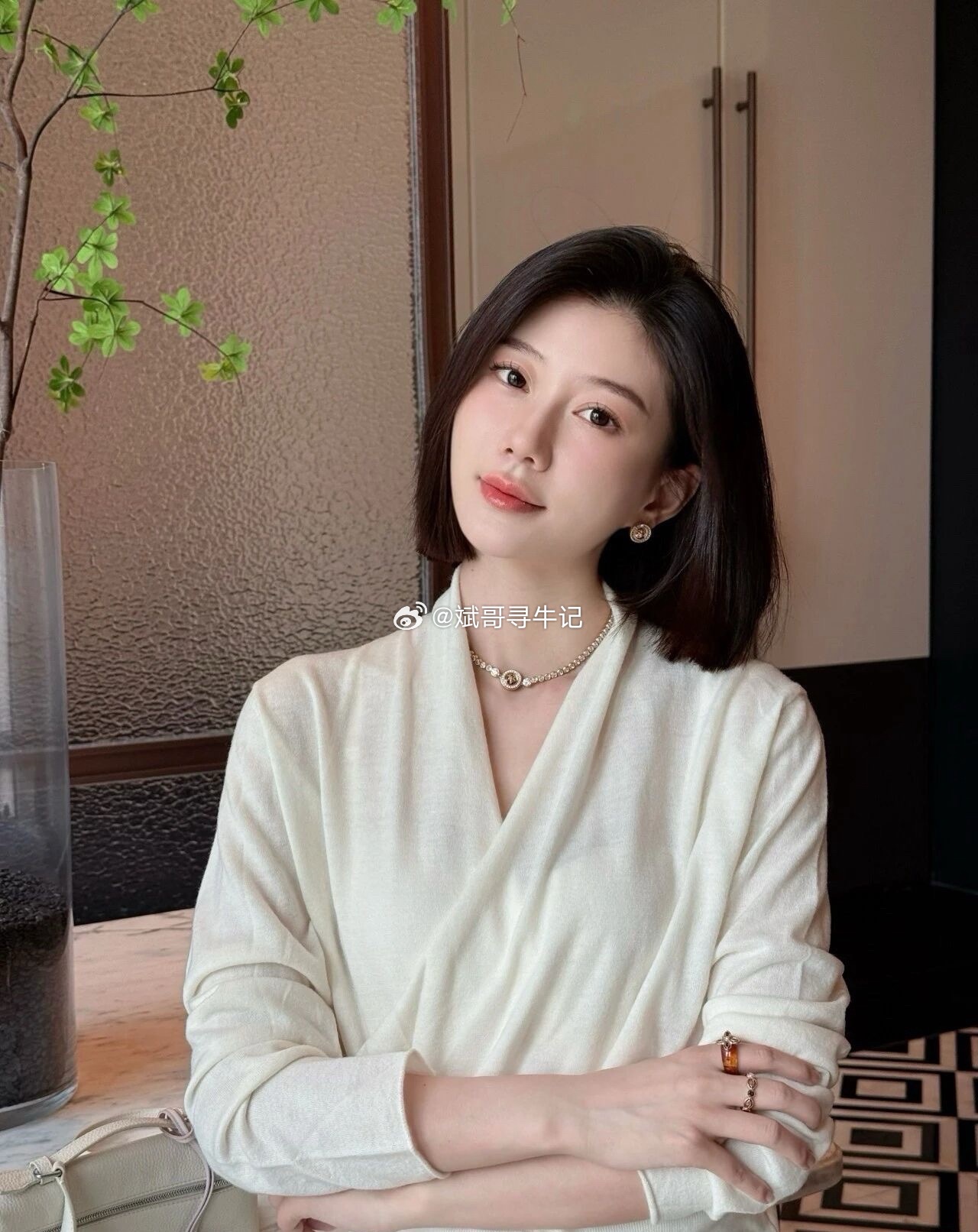 本周主力并无真心拉升，昨日未能收复3741，叠加下周利空预期，未来三个交易日，大