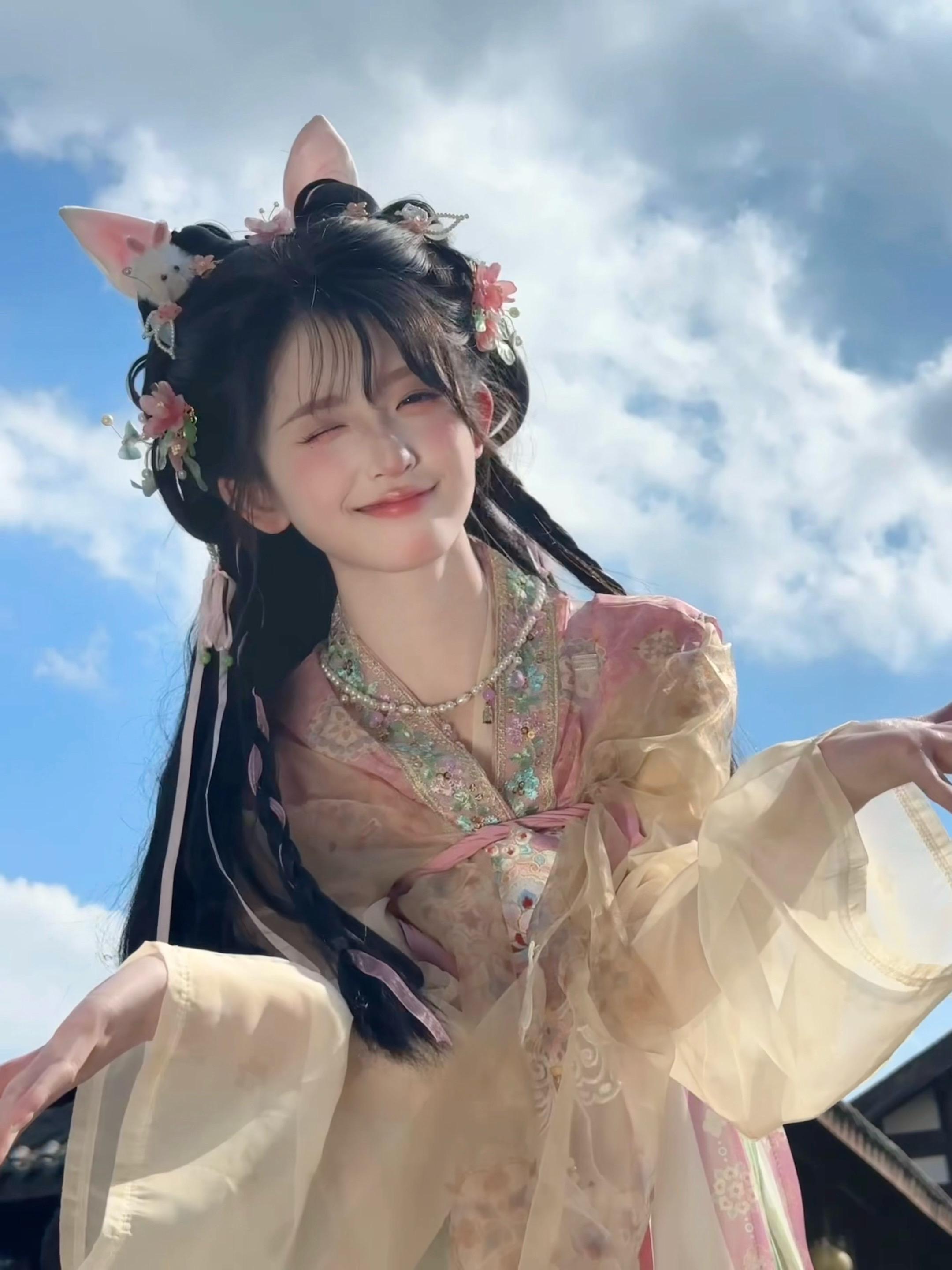 ～ꉂ  • ༚ • ིྀต੭