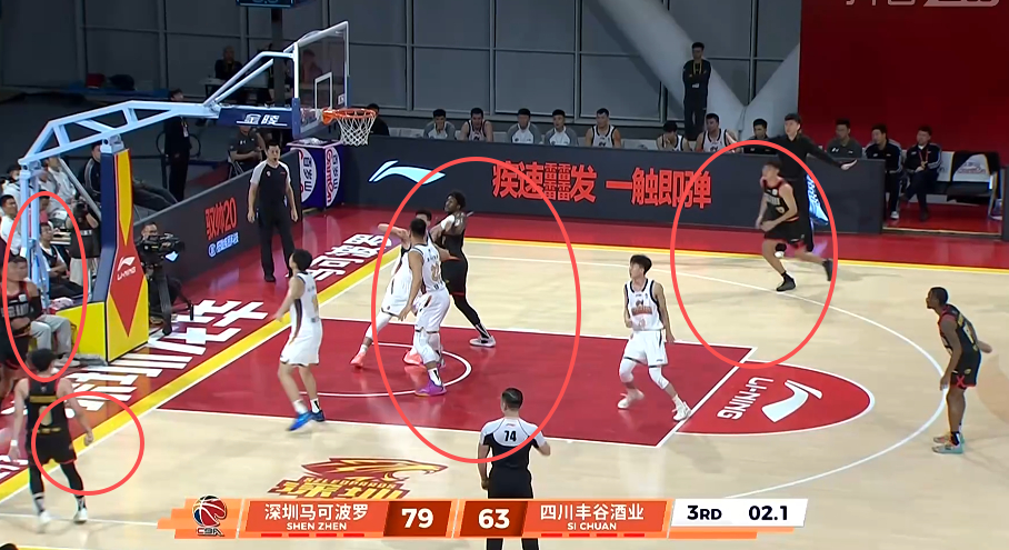 我深要是继续这么对待退防，后面比赛是很难打的。底角投3分，高位还要进去2个人，打