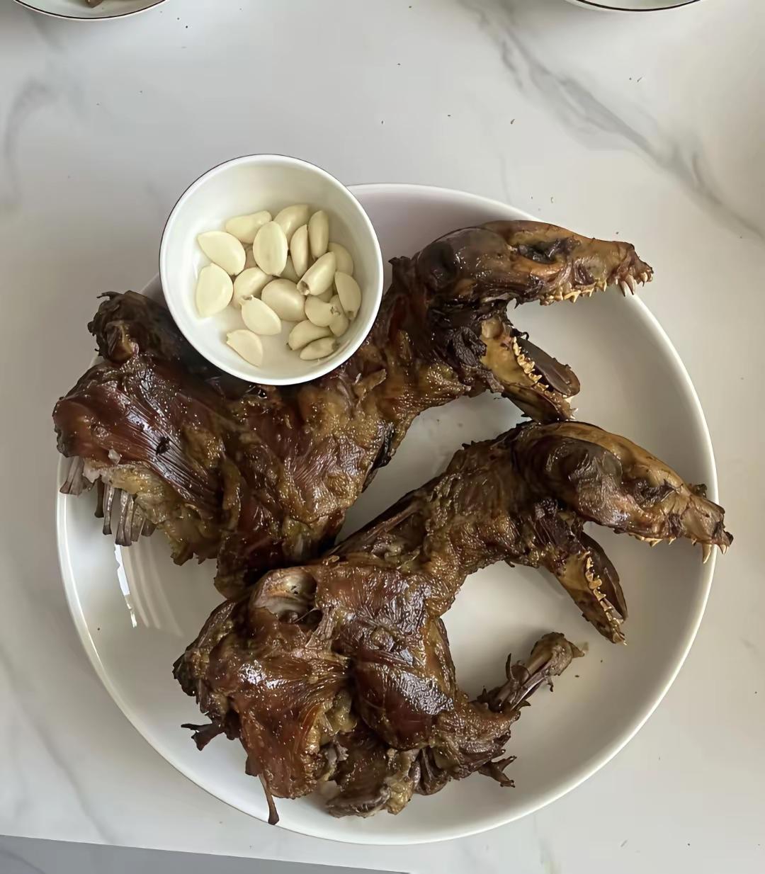 这是啥？[抠鼻][抠鼻]