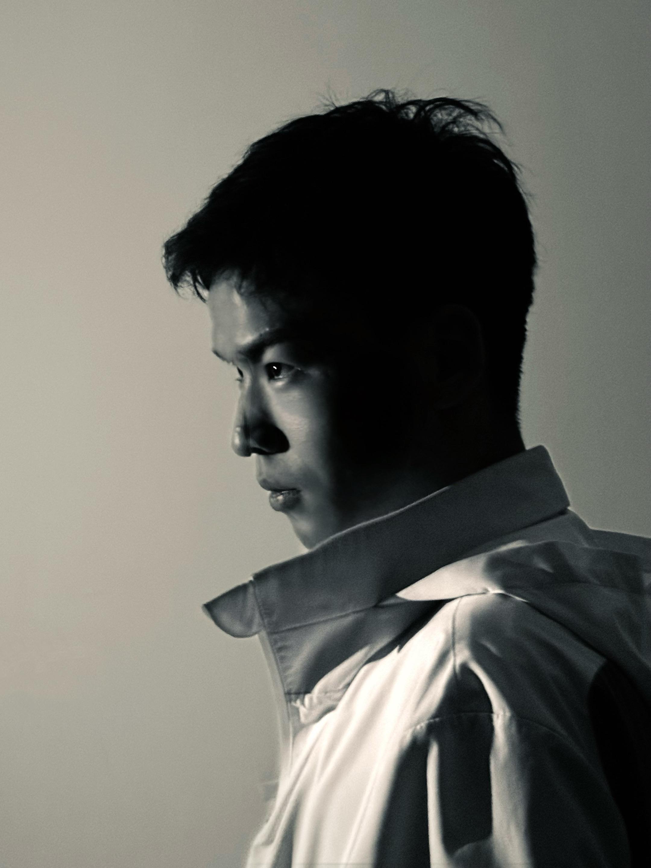 真是好奇他们拍这个的精神状态还有为啥有人是大头照搞特殊 就是在这种意义不明满脸写