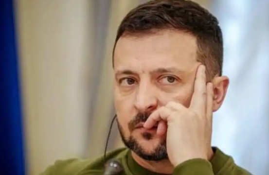 泽连斯基最近放话了：乌克兰已瞄着2027年冲进欧盟大门，连时间表都拍出来了——说