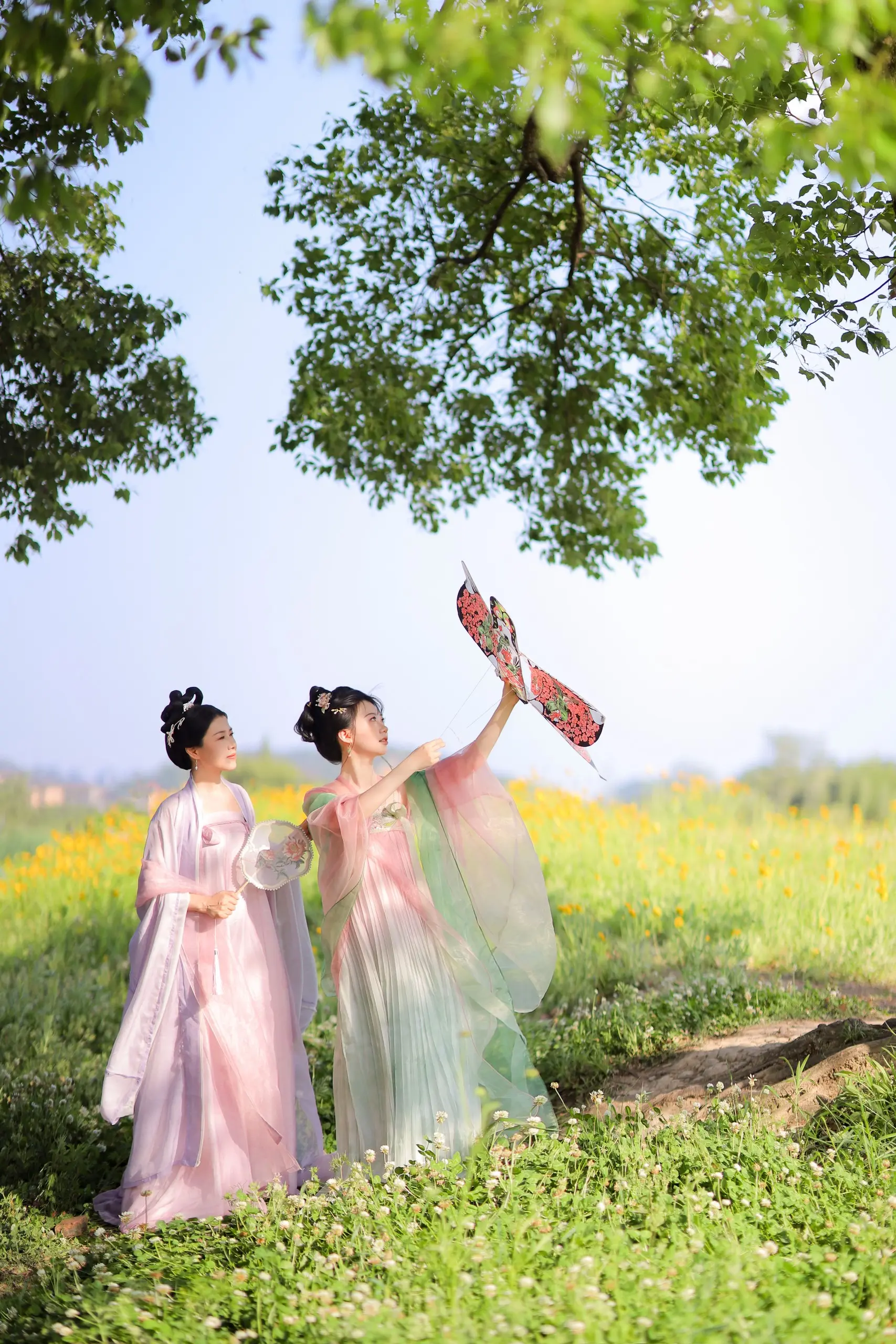 世外桃源般的母女写真，这样拍太好看了～。