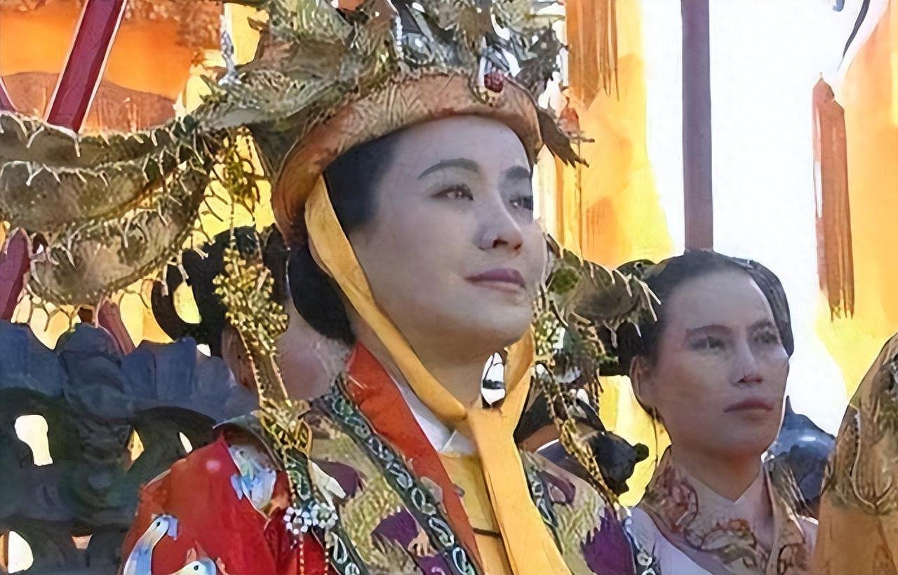 马皇后的哥哥有多“识相”？朱元璋登基后，马皇后哥哥进宫来看她，面对朱元璋的封赏，