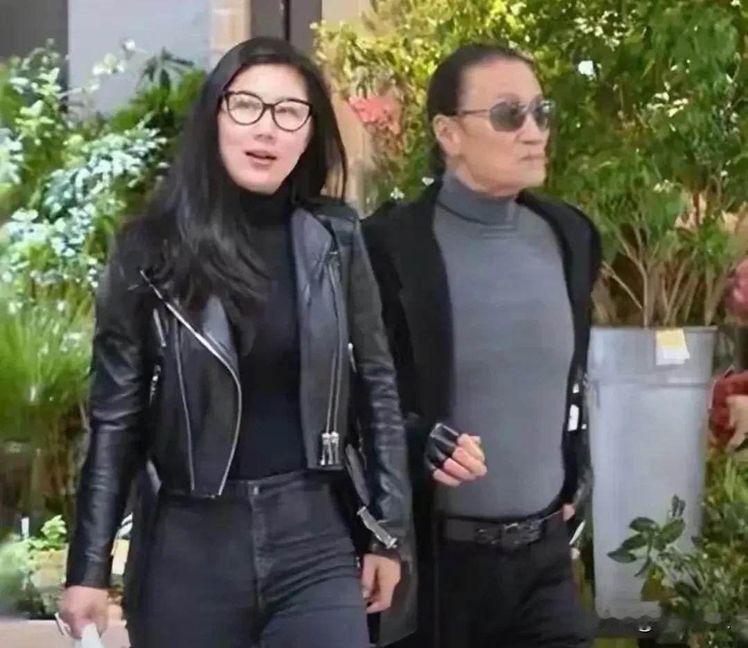 7月23日，谢贤前女友Coco突然冲上热搜。

这次不是因为别的，而是她在直播里