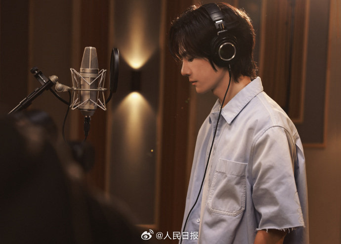 王一博邓为周深唱响青春力量有这样一组青春歌曲为我们加油，上班状态都好了不少呢[打