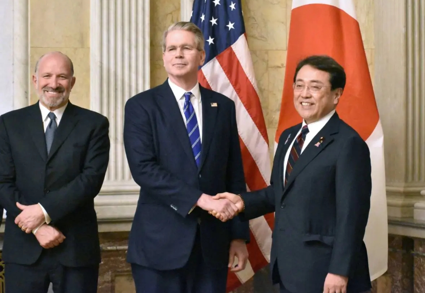 特朗普估计被整懵了！日韩竞相提出投资美国，东方智慧太厉害了。当特朗普宣布与日本达