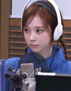 前边努力这么久，一秒就露出真面目了