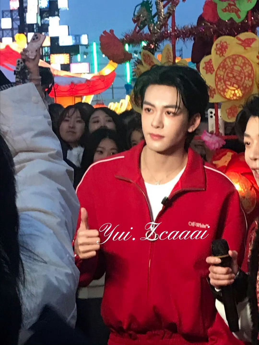 曾舜晞元宵晚会唱吻你吻上太空 已经开始疯狂期待曾舜晞元宵晚会的《吻你吻上太空》了