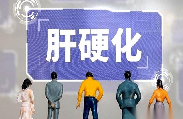 “医生，我怎么越喝水肚子越大？”
男人急了，一把掀开衣服。他肚子鼓得像个皮球，一
