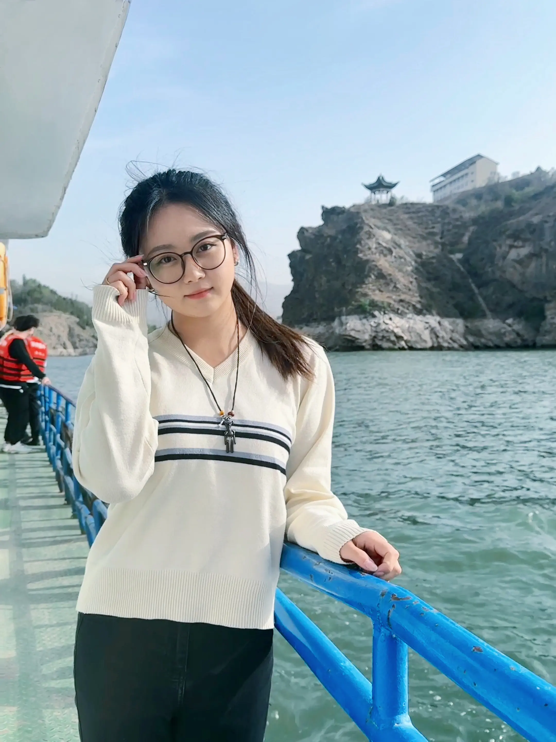 眼睛是一片安静的海