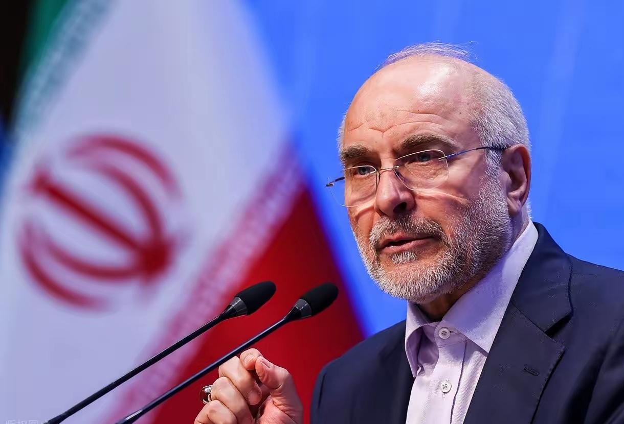 重磅消息

伊朗议长卡利巴天宣布

当地时间4月22日，伊朗议会议长卡利巴夫在德