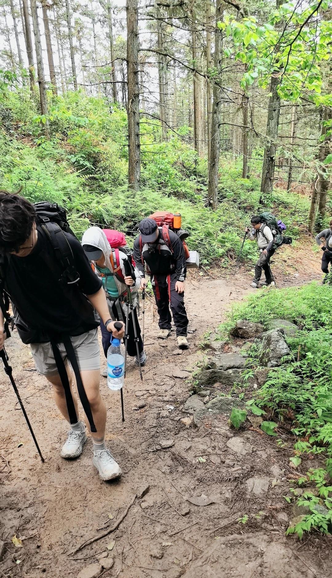 武功山攻略萍乡火车站集合金顶日出云海
武功山徒步
活动行程：
【商品名称】萍乡3