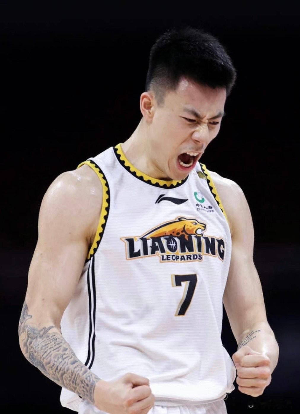 哎，谁能想到啊！

三年前那个在CBA总决赛上演