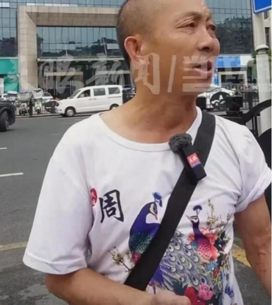 比周扒皮还狠！ 贵阳的电工李师傅，在一家单位干了26年，临近退休满心欢喜去查养老
