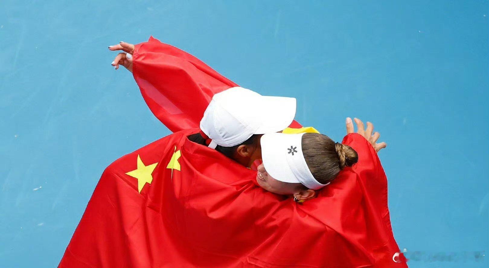 意料之中的结果吧双打不知道梅尔滕斯怎么样了🇦🇪迪拜女单资格赛首轮🇨🇳张帅