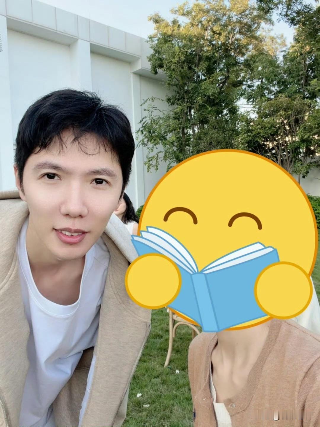 今天郑思维婚礼现场有黄雅琼、刘雨辰、李俊慧、王懿律、汪顺等出席中国羽毛球队[超话