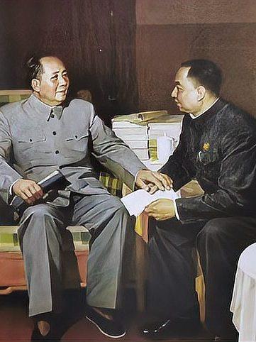 毛主席临终前对华国锋寄于厚望，华主席也没有辜负毛主席的重托，主持决定粉碎了“四人